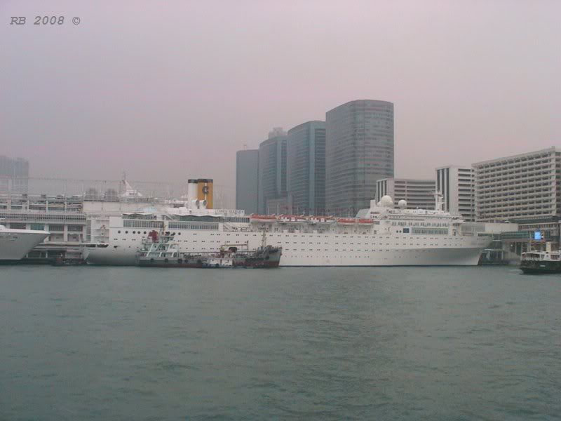 HK_Ocean_terminal.jpg