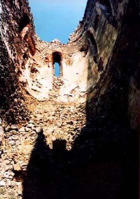 ruinas_bathory012.jpg
