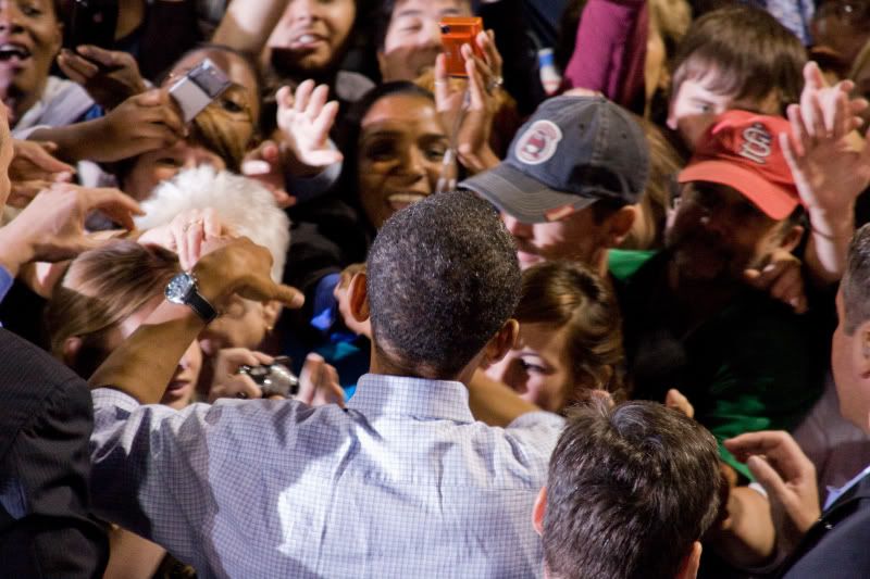 IMAGE: http://i276.photobucket.com/albums/kk2/D40riggs/Obama%20comes%20to%20Springfield/crowdlovingBarack.jpg