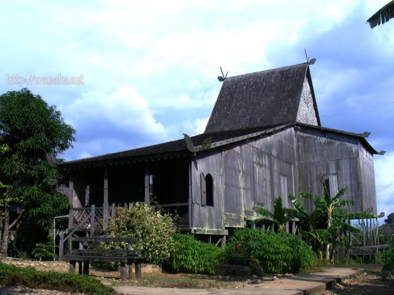 Download this Rumah Banjar Bubungan Tinggi Photo Rumahbanjarbubungantinggi picture