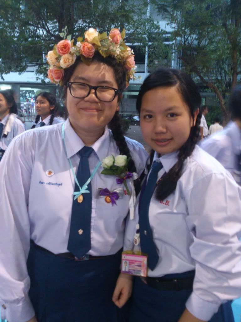 http://i276.photobucket.com/albums/kk25/rosekira/DSC_0768_zps06cbe513.jpg