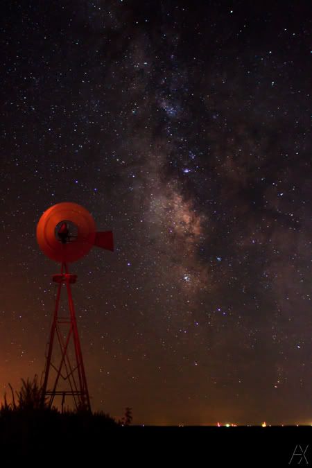 IMAGE: http://i276.photobucket.com/albums/kk27/axphotodesign/POTN/POTNWindmill.jpg