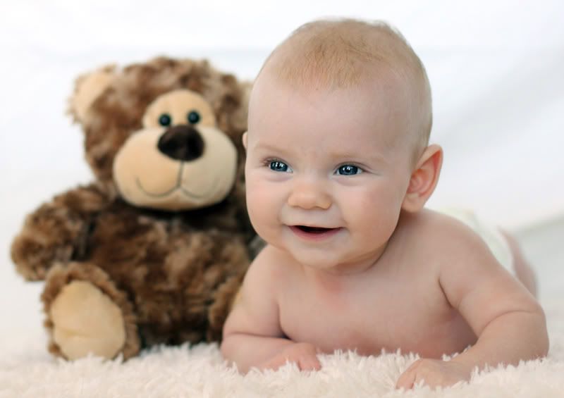 IMAGE: http://i276.photobucket.com/albums/kk27/axphotodesign/POTNBear2.jpg