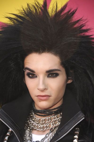 <img:http://i276.photobucket.com/albums/kk35/DrakNinjaDragon/bill_kaulitz_1221045222.jpg>