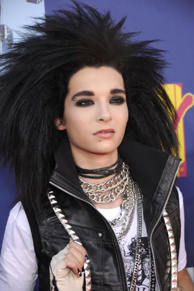 <img:http://i276.photobucket.com/albums/kk35/DrakNinjaDragon/bill_kaulitz_1221045396.jpg>