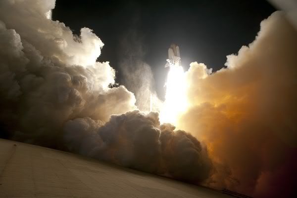 space-shuttle-launch-endeavour-last-night-launch_12727_600x450.jpg