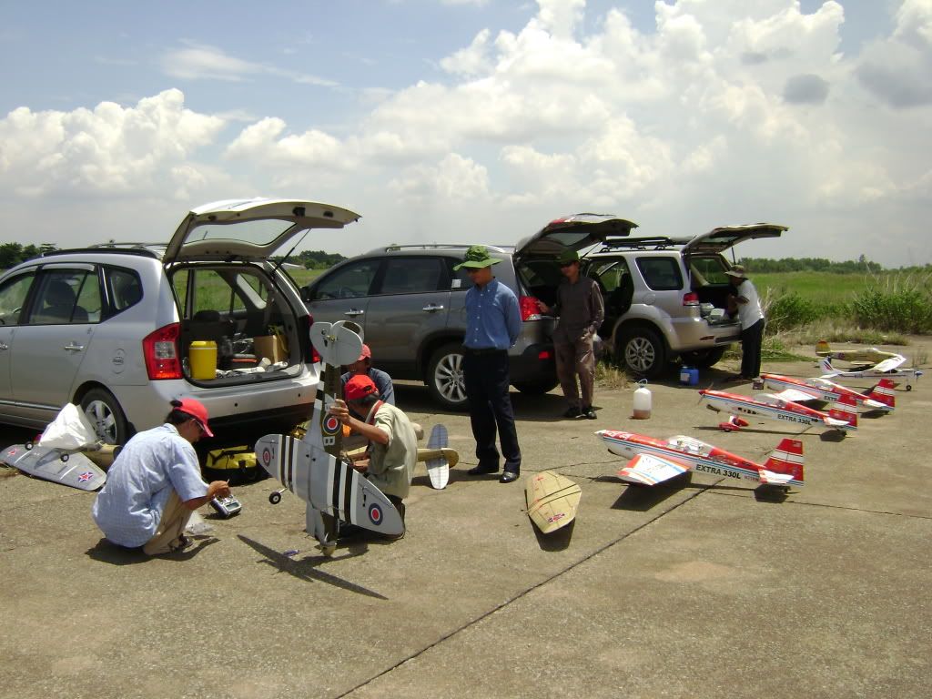 Team Seagull 04-07-2010: khí tài không lực tại sân bay Biên Hòa