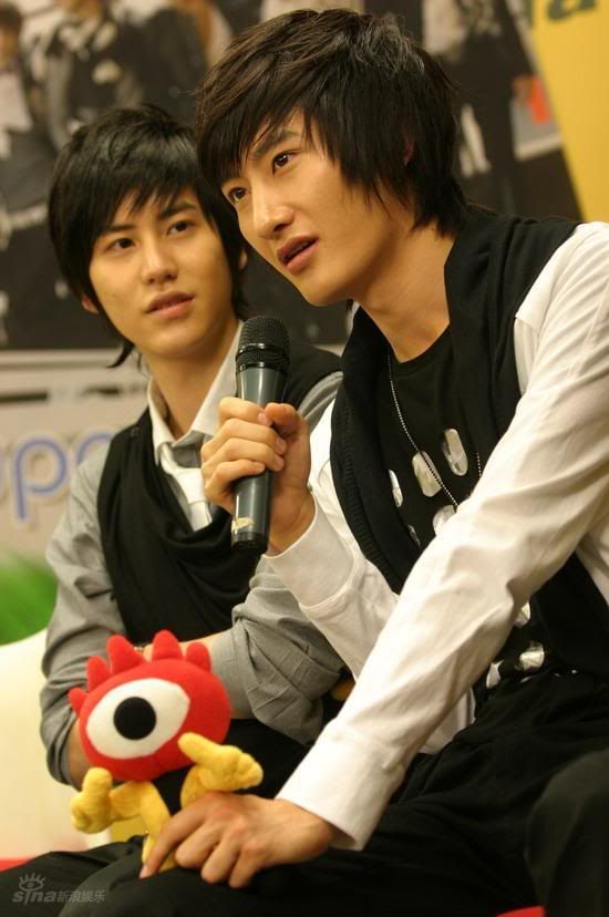U1345P28T3D2014004F326DT20080505232.jpg ZHOUMI Y KYUHYUN image by ztephany5
