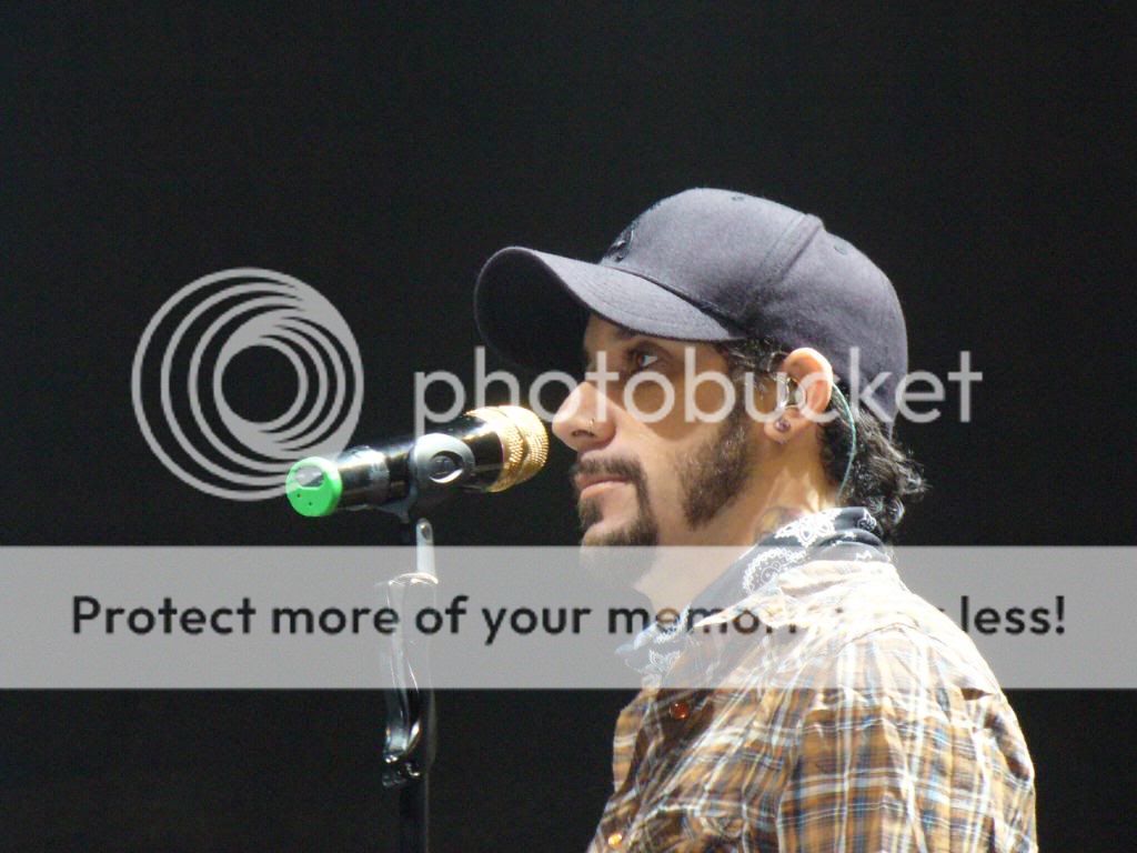 http://i276.photobucket.com/albums/kk25/BackstreetBoys2008/BSB%20Berlin/P1040123.jpg