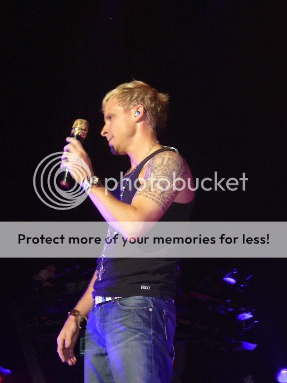 http://i276.photobucket.com/albums/kk25/BackstreetBoys2008/BSB%20Berlin/P1040297.jpg